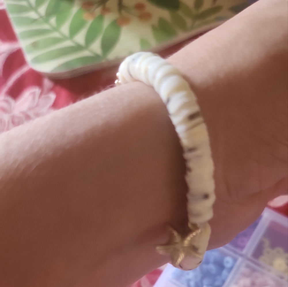 Three bracelet bundle - Picture 3 of 3